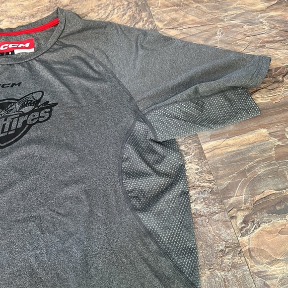CCM Windsor Spitfires Shirt - Picture 5 of 6